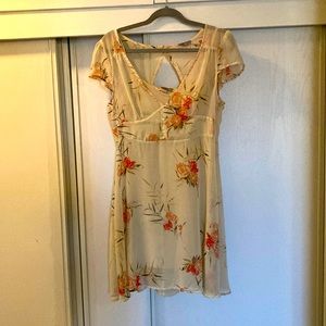 Cute floral mid thigh dress size L
